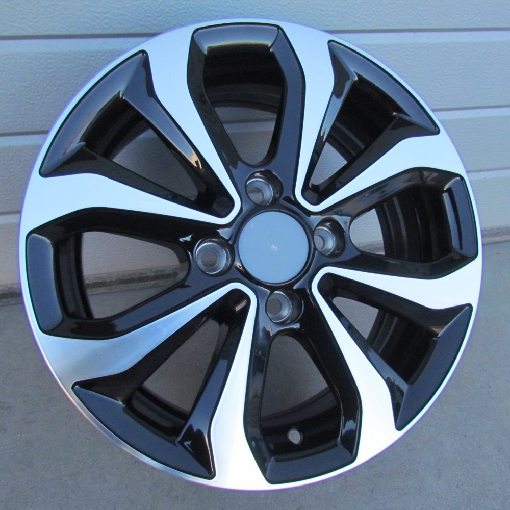 Hyundai XF275  Melns ar pulētu virsmu R15 4X100 6J et45 54.1