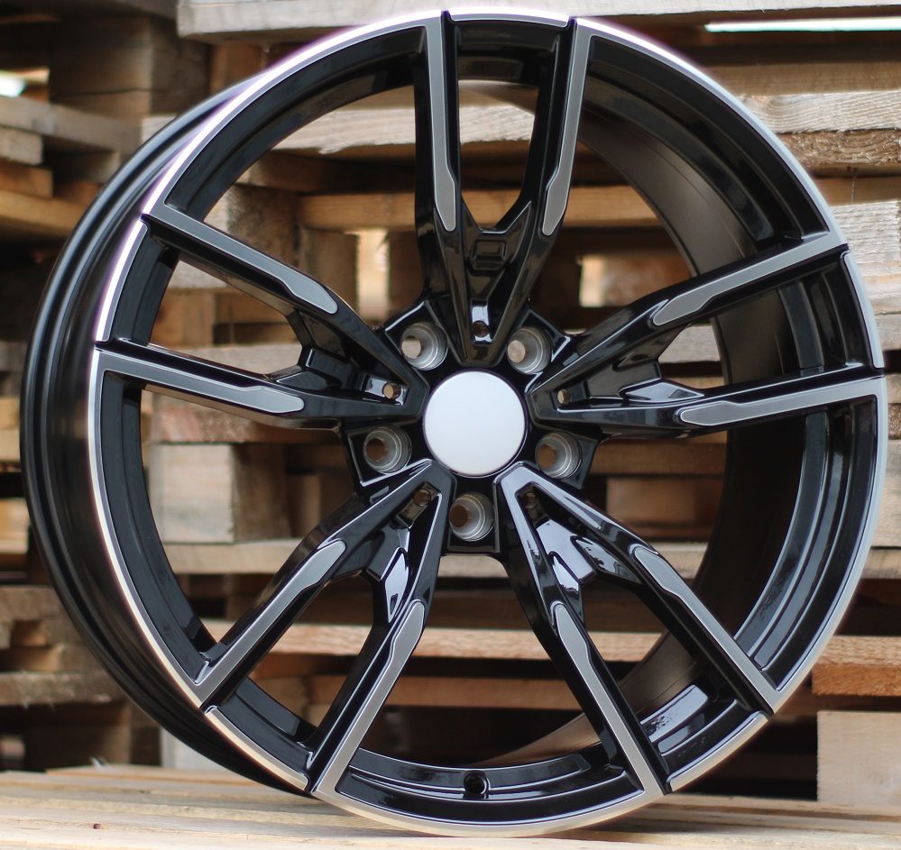 BMW I5478  Melns ar pulētu virsmu R18 5X120 8J et34 72.6