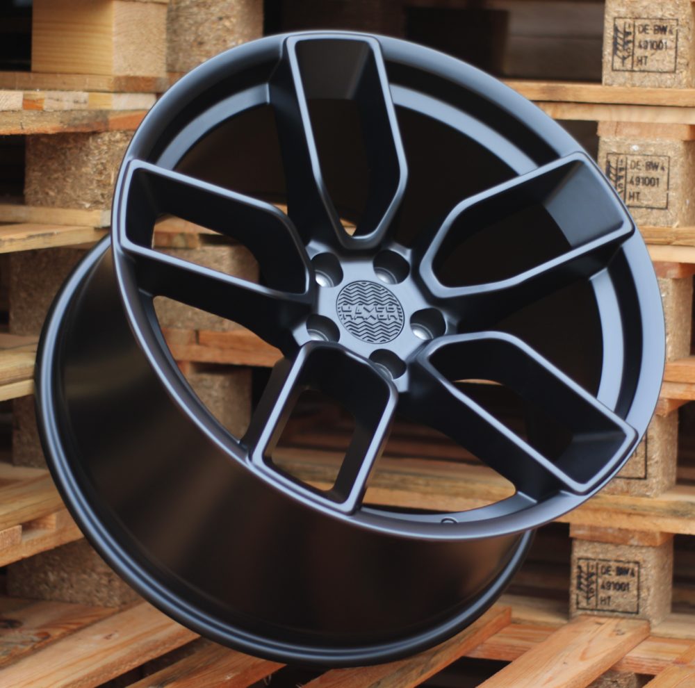 HX031  Melns pusmatēts R20 5X115 10.5J et25 71.5