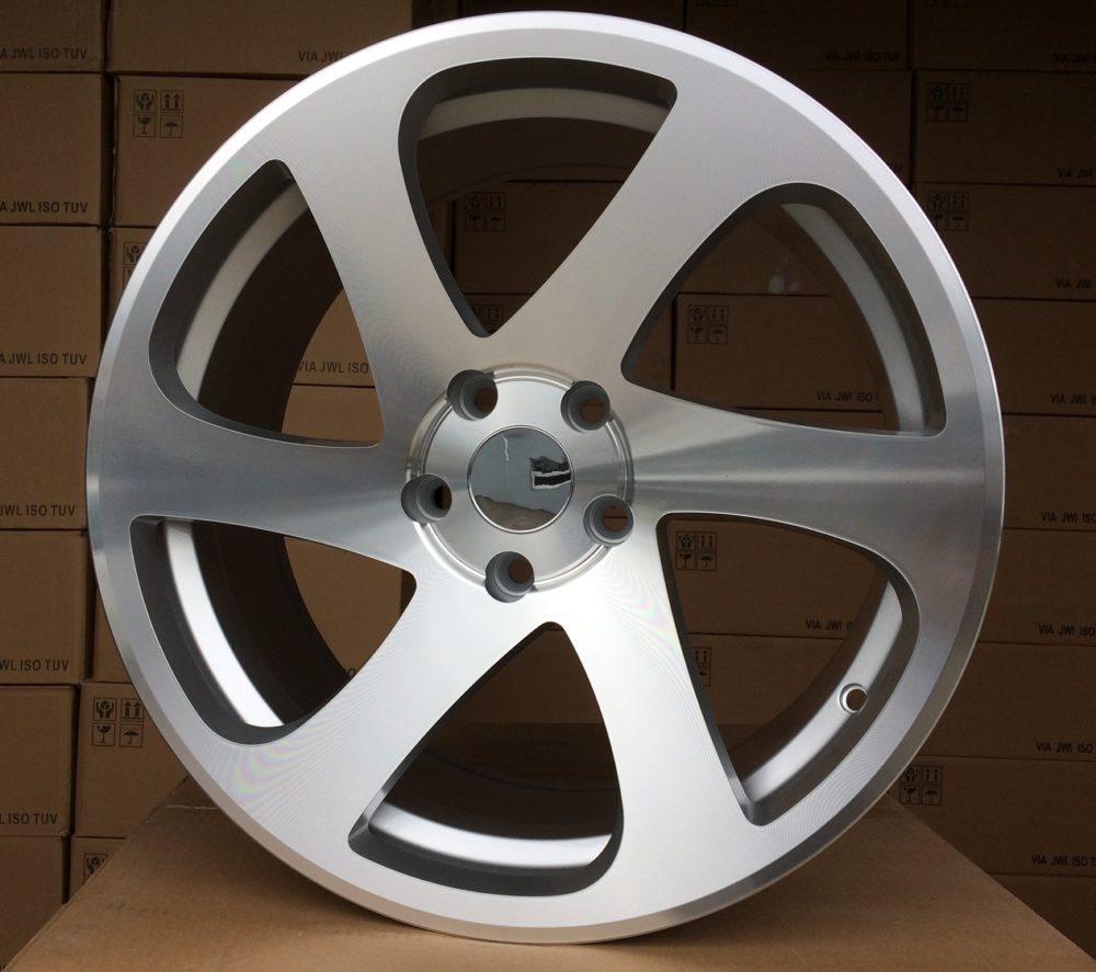 BK880  Sudrabs R18 5X112 8.5J et35 66.5