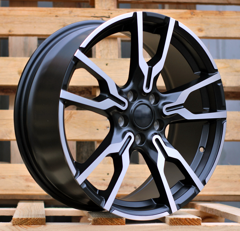 BMW I5662  Melns pusmatēts ar pulētu virsmu R18 5X112 7.5J et45 66.6