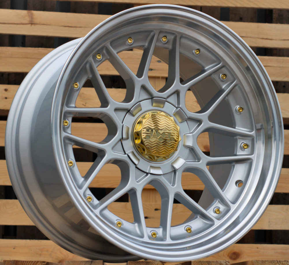 HX025  Sudrabs ar pulētu malu R15 8X100/114 8J et30 73.1