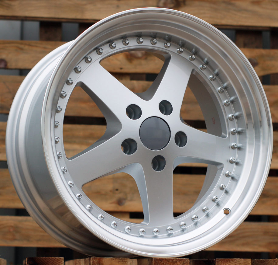 BMW B1161  Sudrabs ar pulētu malu R18 5X120 8.5J et30 72.6