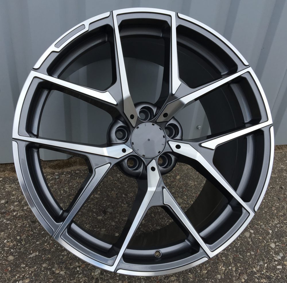 Mercedes XE137  Pelēks R17 5X112 8J et40 66.6