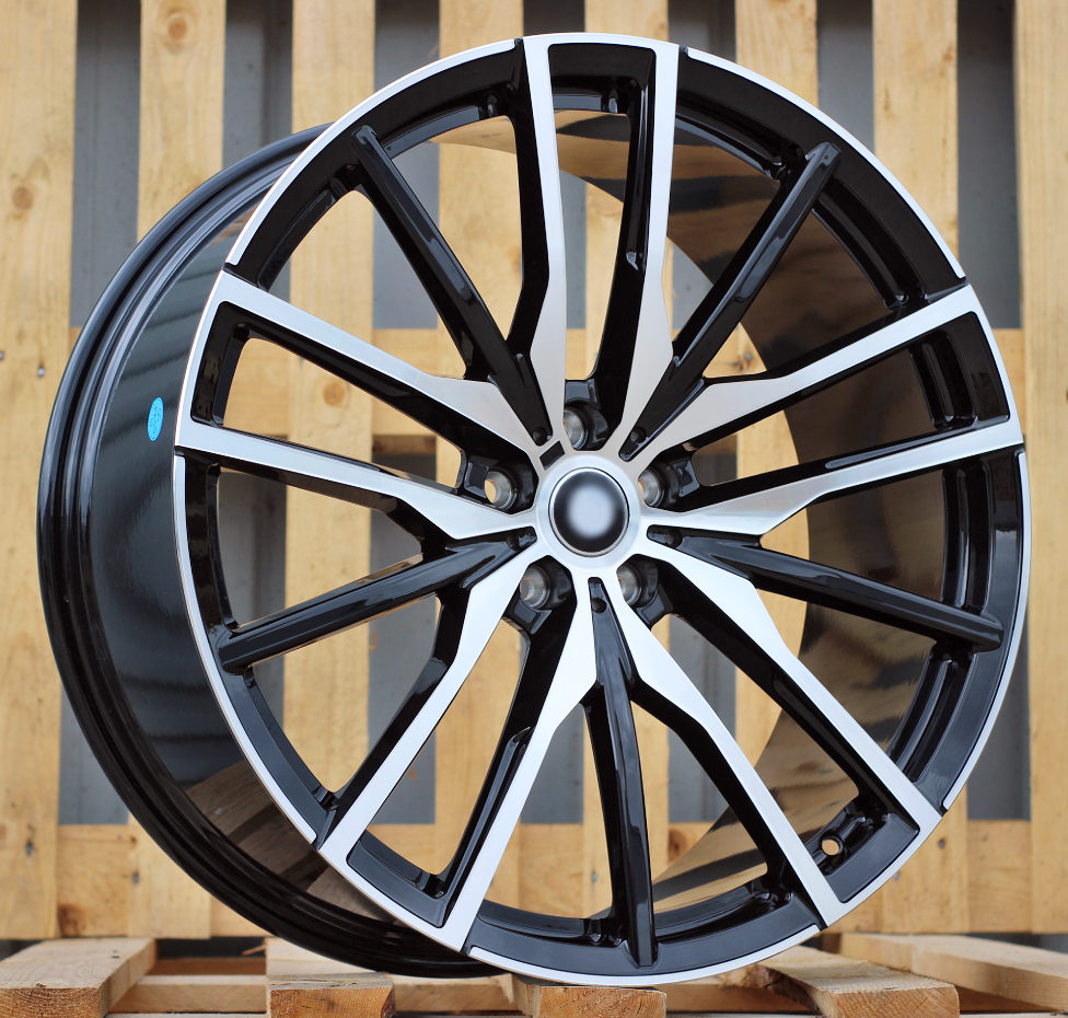 BMW B5464  Melns ar pulētu virsmu R20 5X112 10.5J et40 66.6