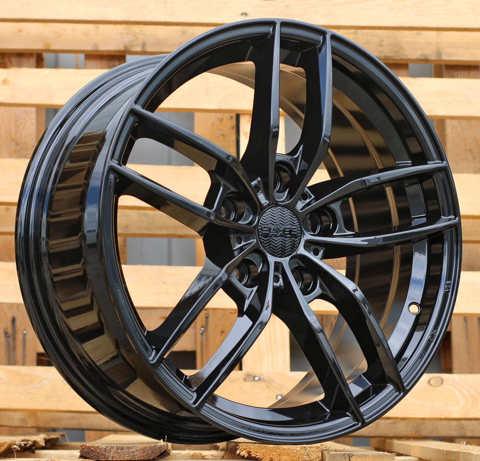 HX018  Melns R18 5X127 8J et40 71.5