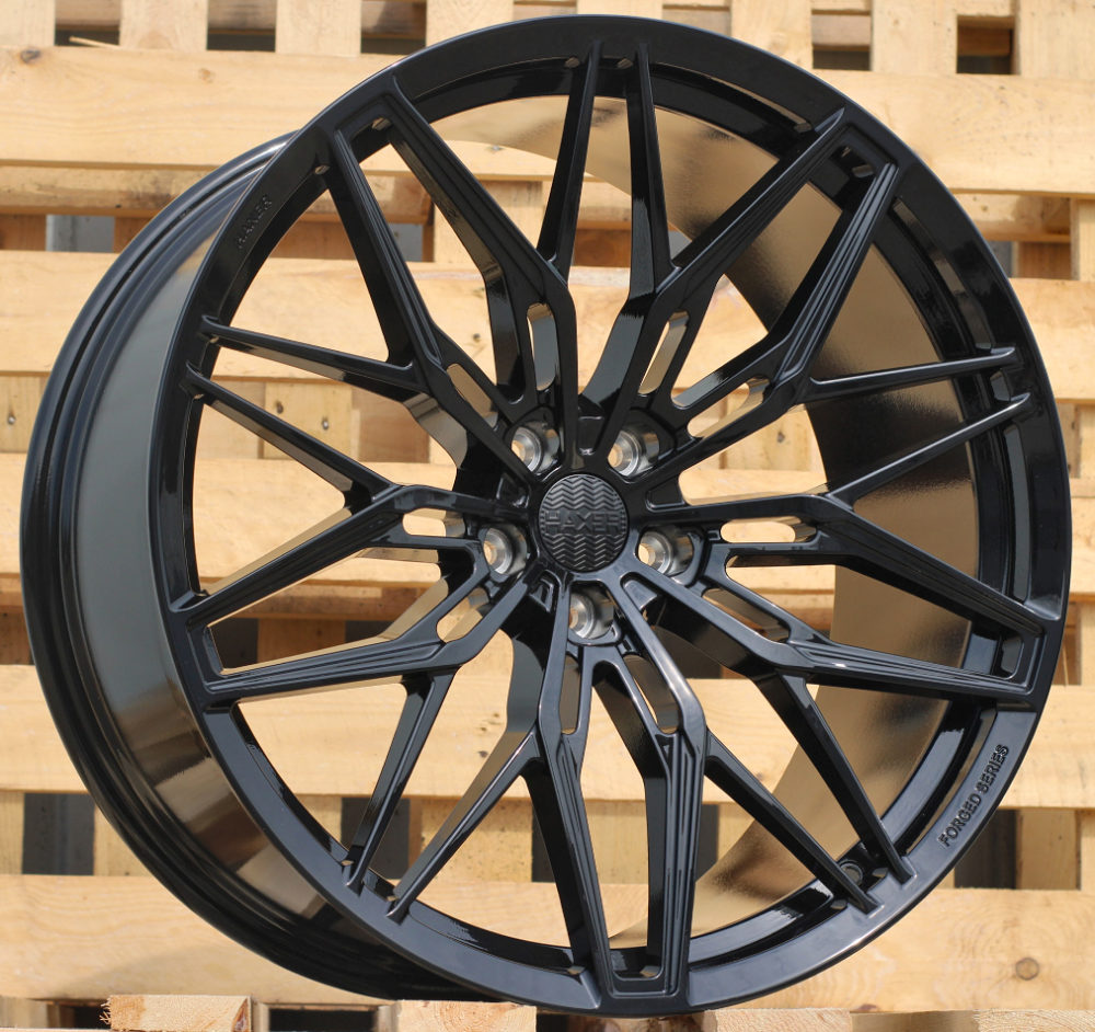 HXF02  Melns R22 5X112 10.5J et30 66.6