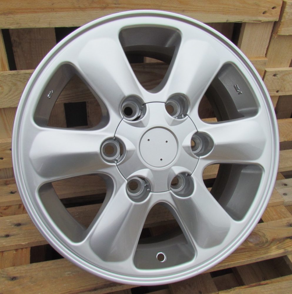 LU890  Sudrabs R15 6X139.7 6J et35 108.1