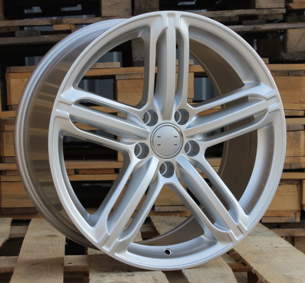 Audi XF657  Sudrabs R20 5X112 9J et35 66.5